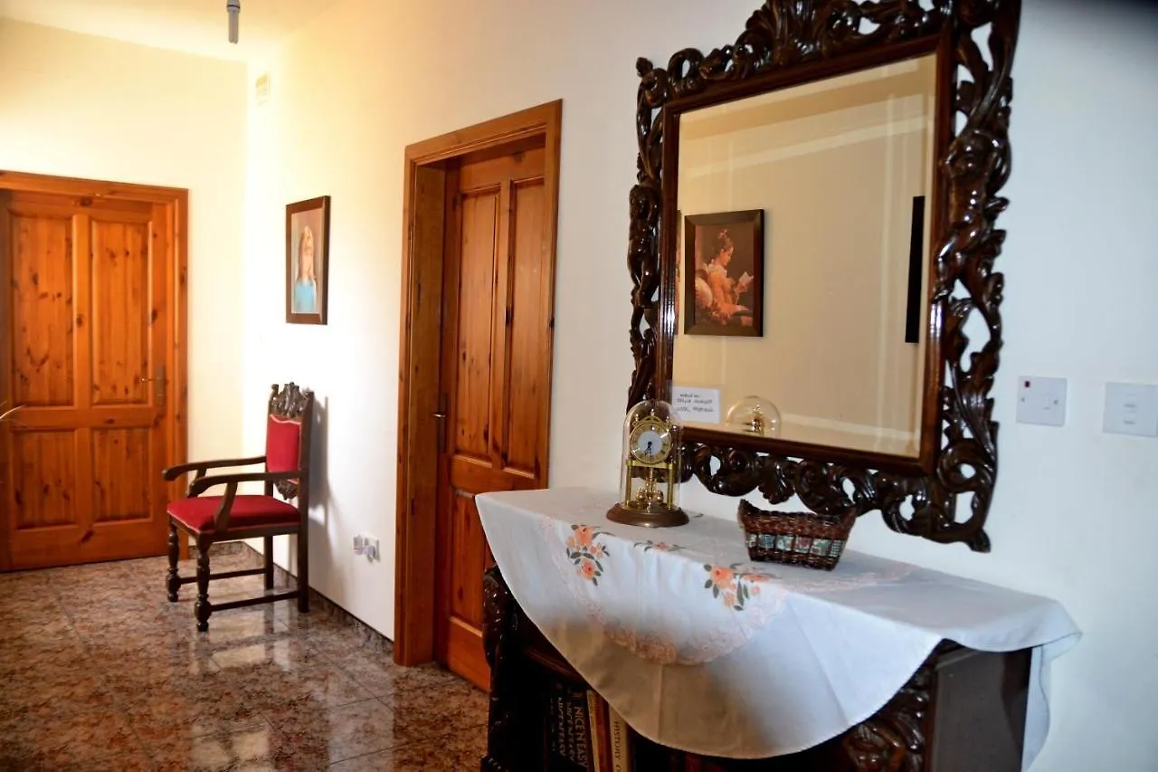Silia's Maisonette Marsaskala Alloggio in famiglia